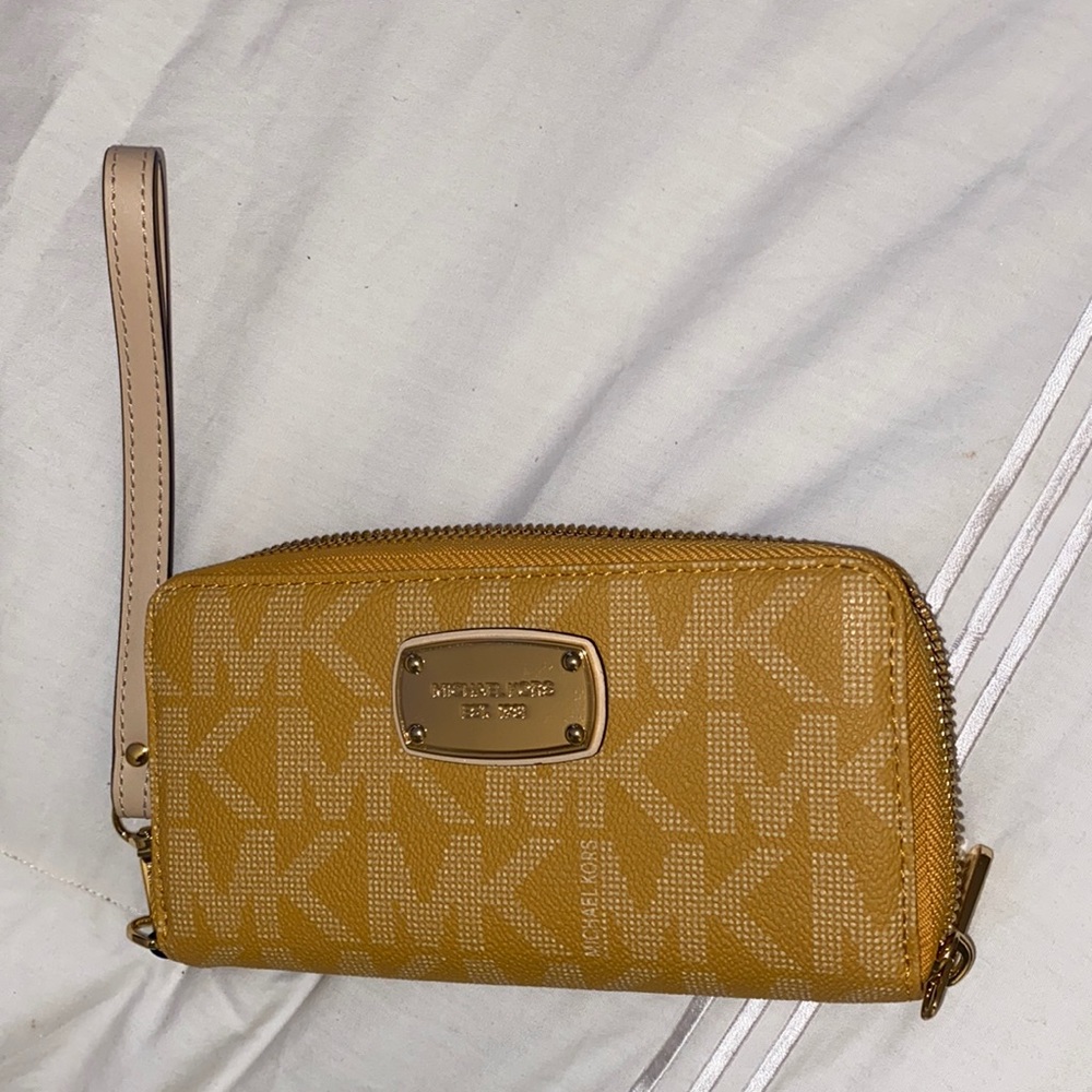 New, never used Michael Kors wristlet